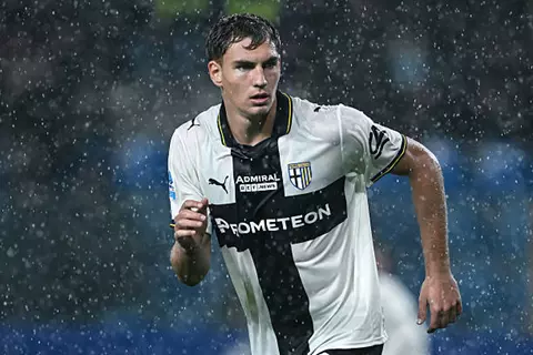 من يخطف بيليجرينو؟.. هداف بارما يشعل معركة بين الاتحادين الإسباني والأرجنتيني